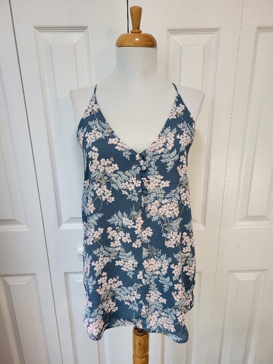 LOFT Tops - LOFT Dusty Blue Pink White Floral Button-Front V-Neck Strappy Cami Top sz XS
